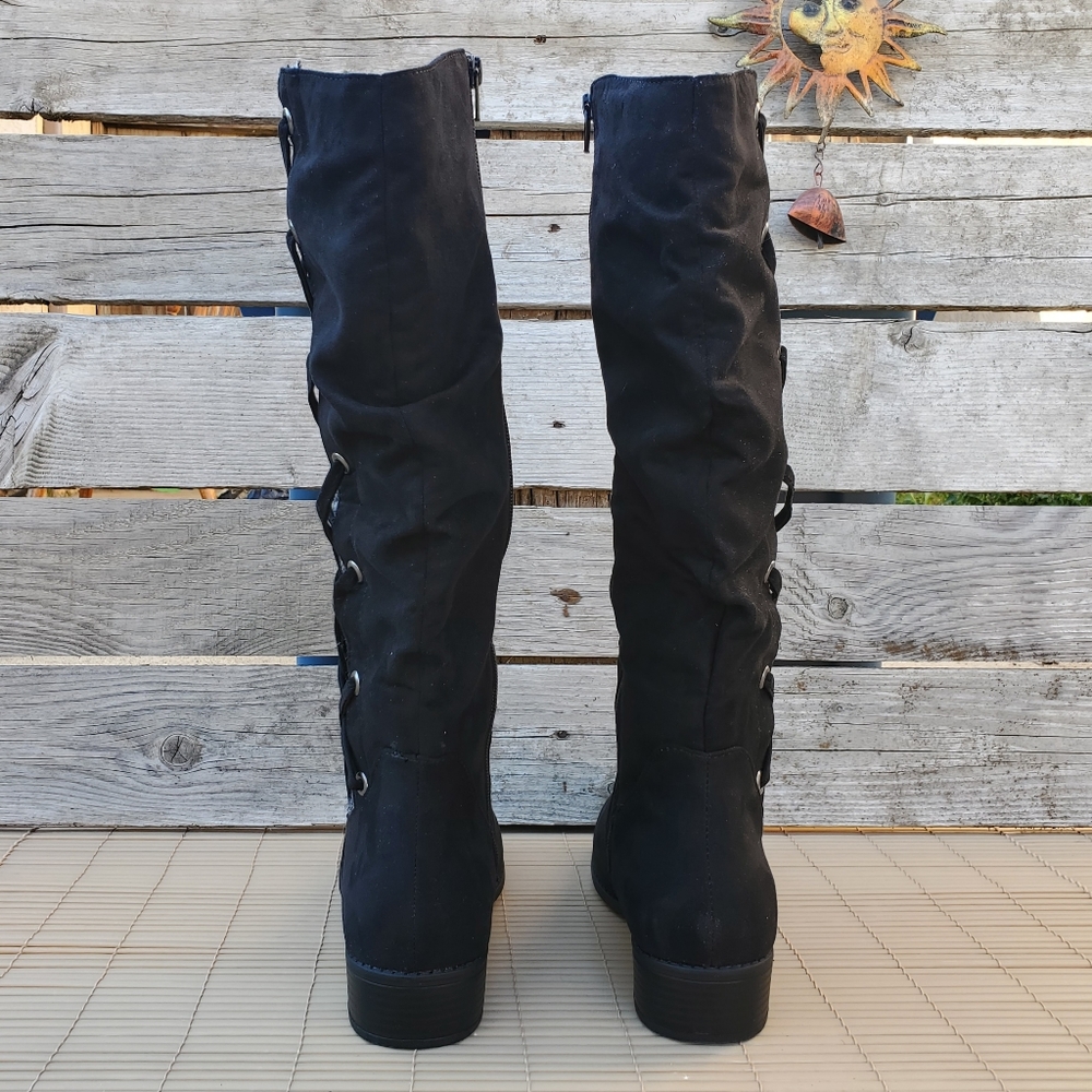 High Boots - Picture 5 of 15